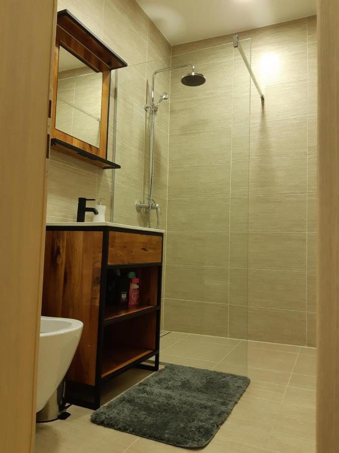 Appartement For5 à Ðakovo Extérieur photo