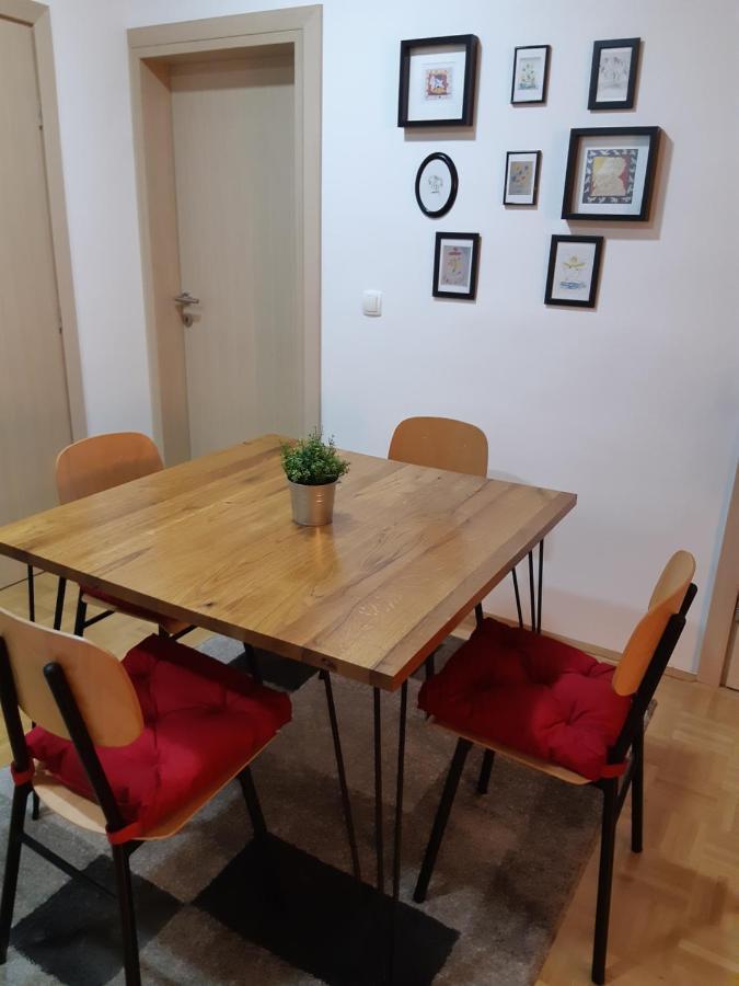 Appartement For5 à Ðakovo Extérieur photo